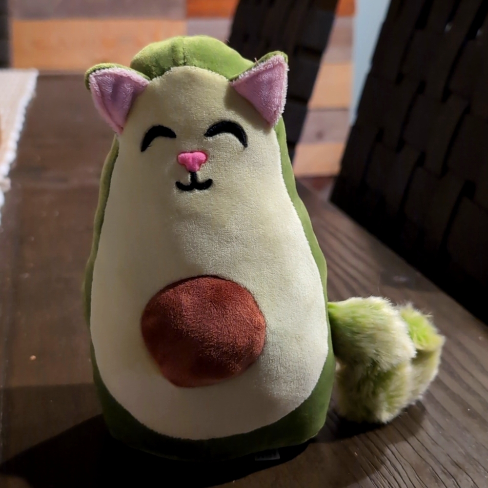 Douglas toys avocado cat